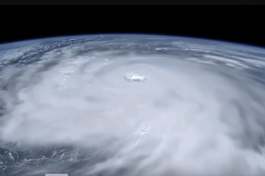 Siêu bão Ragasa trên Trái Đất nhìn từ không gian Minh chứng sức mạnh thiên nhiên qua hình ảnh vệ tinh