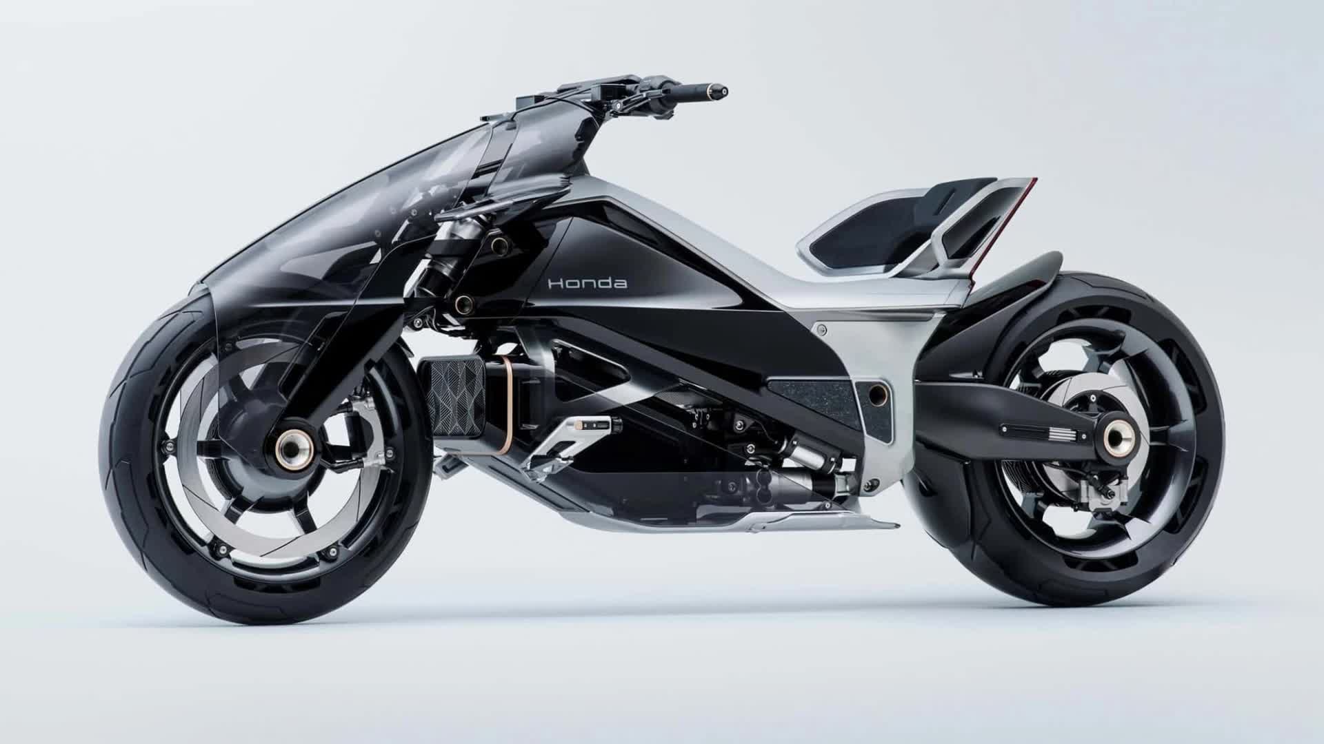 Mẫu xe máy điện kiểu power cruiser với thiết kế tương lai